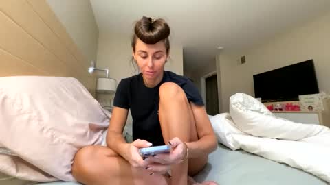 The Cali Cambri online show from September 25, 1:29 pm