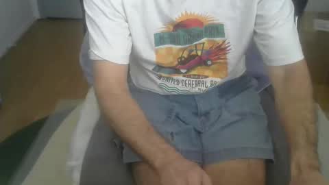 Snapshot of califun4u chatting on January 5, 6:56 pm califun4u online show from January 5, 6:56 pm