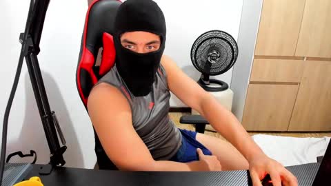 calihotcaliente27 online show from February 19, 2:01 pm