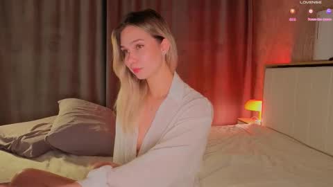 Nancy  Please thumbs up me  online show from September 21, 6:12 pm