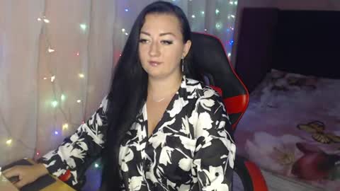 Shaya online show from June 12, 3:22 pm