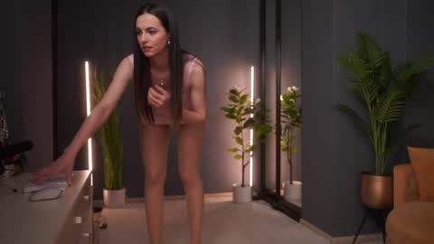 Missy online show from April 10, 8:35 pm