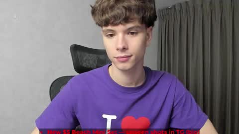 Hey I am Calvin  online show from February 25, 5:27 pm