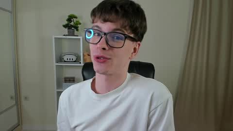 Hey I am Calvin  online show from January 21, 7:17 pm