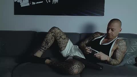 Calvin  online show from October 31, 1:28 am