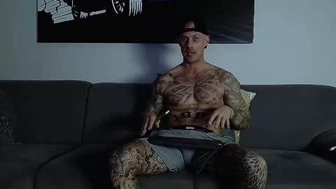 Calvin  online show from October 8, 12:18 am