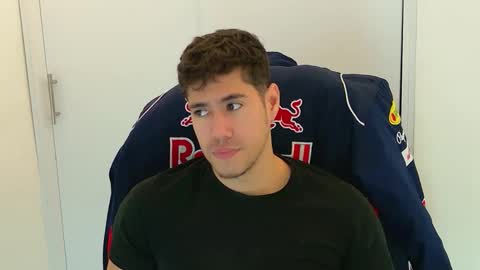 camara110 online show from November 27, 10:50 pm