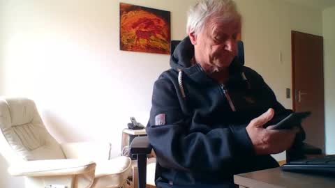 camcologne online show from March 27, 10:27 am