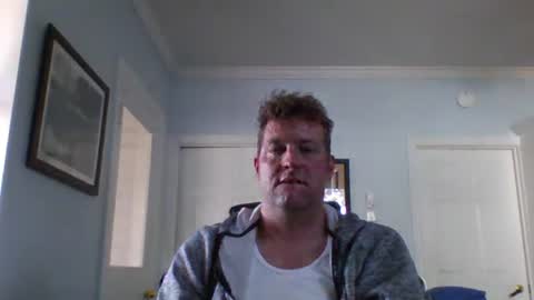 cameron_85 online show from June 2, 10:12 pm