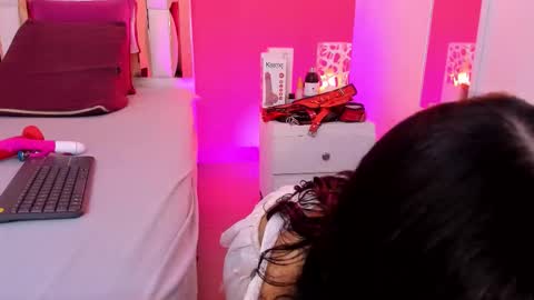 Luisa online show from November 22, 11:30 am