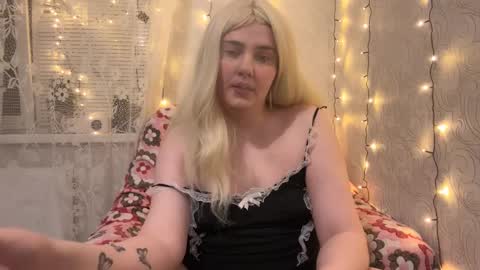 Snapshot of camgirl_xx chatting on January 20, 5:59 pm Marta online show from January 20, 5:59 pm