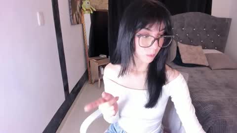   online show from October 28, 8:43 pm