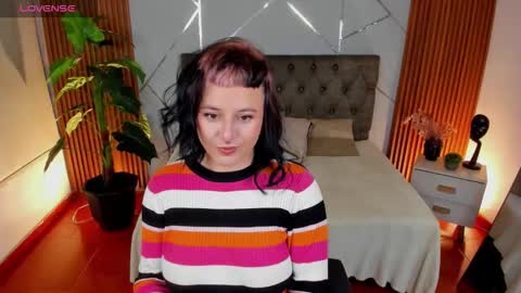 Cami online show from October 18, 5:11 am