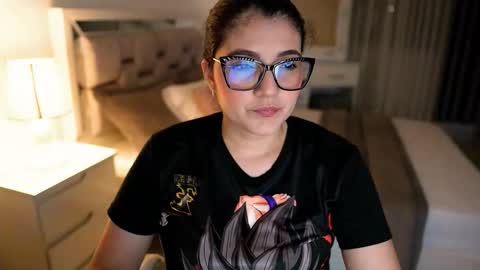 Snapshot of camila_buitrago chatting on October 19, 3:11 am Camila buitrago online show from October 19, 3:11 am