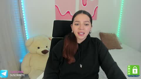  C A M I  online show from January 10, 9:42 pm