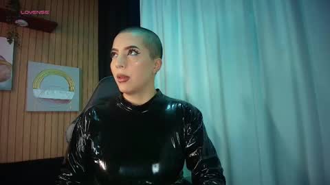    online show from January 12, 9:16 am