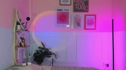 Camila  online show from October 29, 11:56 am