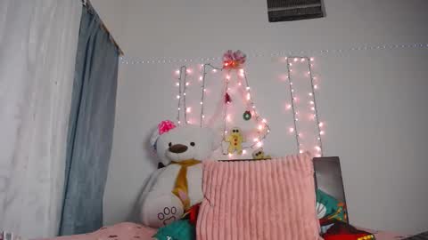 camilasex0 online show from December 18, 11:11 pm