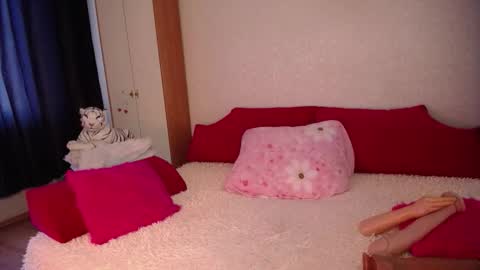 camilashine online show from October 18, 4:16 am