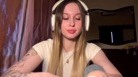 Miki online show from March 9, 7:35 am