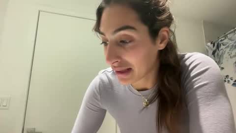 camiliakxoxo online show from October 26, 11:00 am