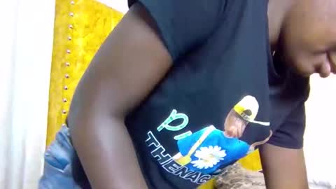 Camilla online show from March 17, 8:52 am