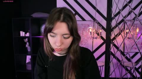 Camilla online show from April 2, 5:48 am