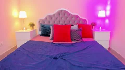 camilladreamer online show from November 13, 8:00 pm