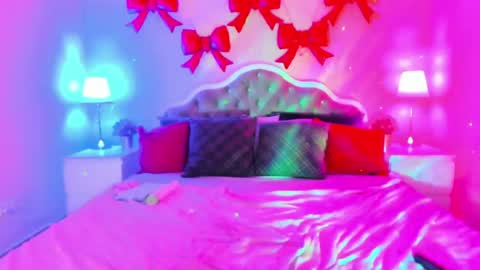 camilladreamer online show from April 15, 8:09 pm