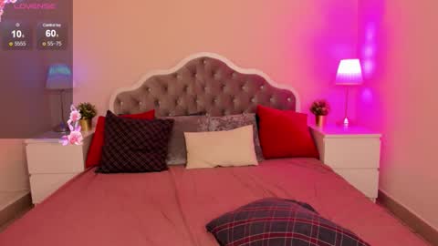 camilladreamer online show from September 30, 3:44 pm