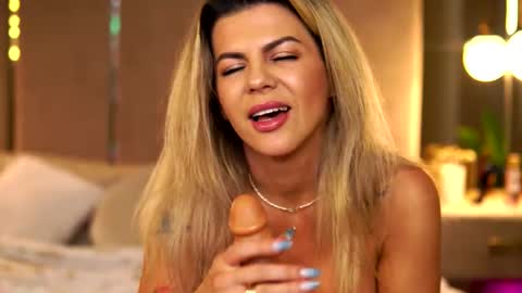 Camy online show from January 9, 10:04 pm