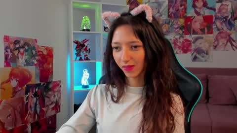 camillewhite online show from March 19, 6:08 am