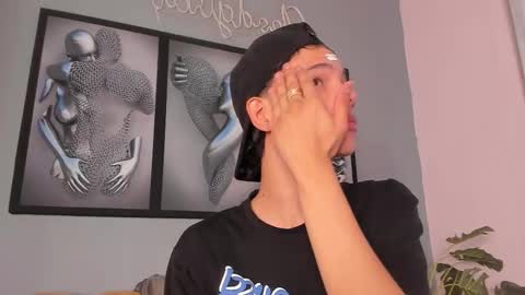 Camillo Virgil online show from November 19, 11:20 am