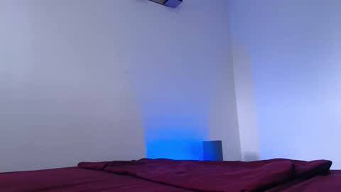 camilo_contre21 online show from March 17, 8:03 pm