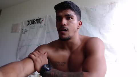Snapshot of camilo_contre21 chatting on October 7, 8:05 pm camilo_contre21 online show from October 7, 8:05 pm