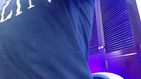 Snapshot of camilo_contre21 chatting on February 25, 7:49 pm camilo_contre21 online show from February 25, 7:49 pm