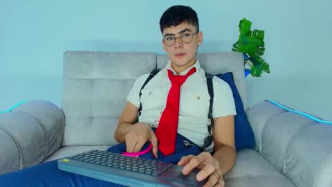 CAMILO online show from October 10, 8:57 pm