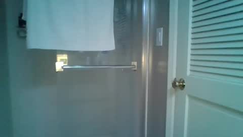 Snapshot of cammyman6900 chatting on March 2, 5:23 am cammyman6900 online show from March 2, 5:23 am