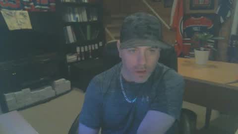 CanadianBacon6969 online show from December 24, 8:11 am