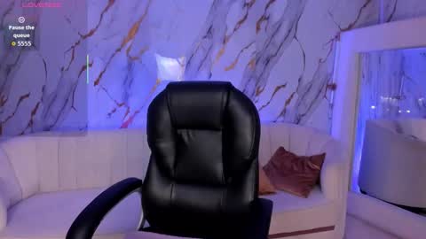  Candanse R  online show from December 22, 9:10 pm