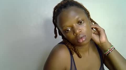 candiemaya online show from April 21, 10:00 am