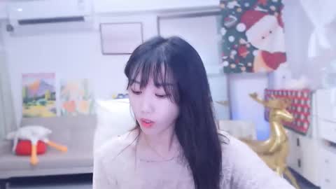 candy8998 online show from December 18, 11:44 pm