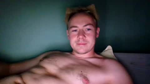 candy_boy_xoxo online show from August 4, 1:51 pm