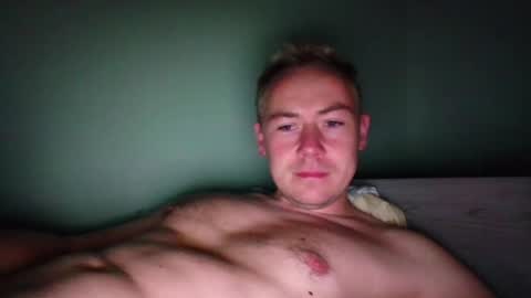 candy_boy_xoxo online show from July 24, 12:41 am