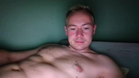 candy_boy_xoxo online show from July 29, 11:16 pm