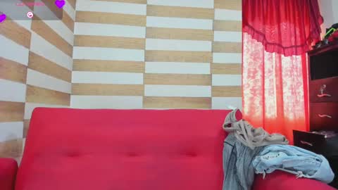 Candy  Brown online show from February 22, 1:57 pm