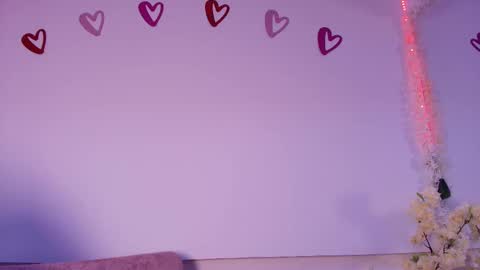 candy_dim online show from December 19, 5:58 am