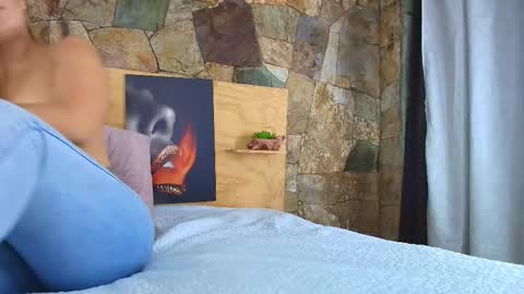 Jolie online show from February 9, 8:33 pm