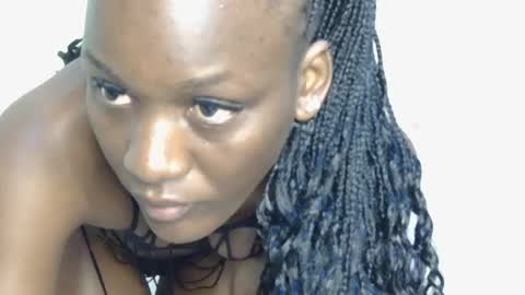 NOVAH online show from June 17, 12:15 am