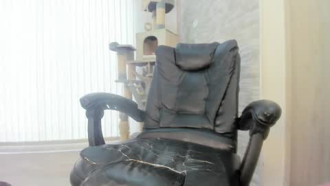 candy_queen81 online show from November 23, 1:31 pm